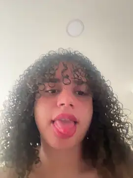 Snapshot of KittyTwerk_2 chatting on 03-19-25, 02:57 KittyTwerk 2 online show from 03-19-25, 02:57