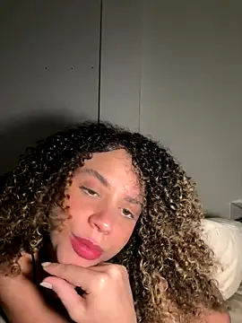 Snapshot of KittyTwerk_2 chatting on 10-05-25, 01:20 KittyTwerk 2 online show from 10-05-25, 01:20