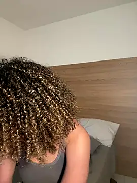 Snapshot of KittyTwerk_2 chatting on 10-09-25, 05:22 KittyTwerk 2 online show from 10-09-25, 05:22