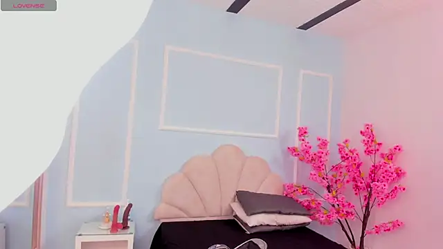 Candaceoweens online show from 03-08-25, 07:42