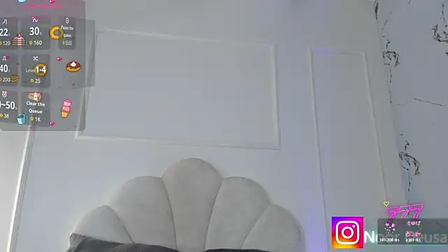 Snapshot of Candaceoweens chatting on 05-18-26, 04:07 Candaceoweens online show from 05-18-26, 04:07