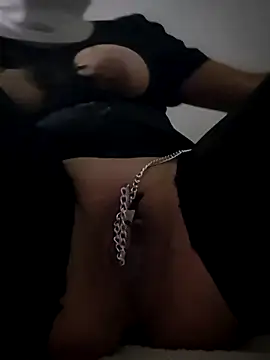 Snapshot of AnnalQueen chatting on 11-26-25, 06:53 AnnalQueen online show from 11-26-25, 06:53