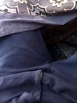 Snapshot of Tn_localboy69 chatting on 03-15-25, 05:52 Tn localboy69 online show from 03-15-25, 05:52