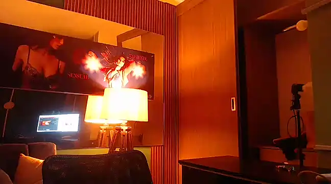 Snapshot of tatiana_lc chatting on 03-06-25, 07:03 tatiana lc online show from 03-06-25, 07:03