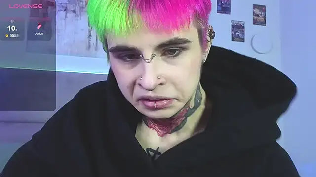 Snapshot of Alex_Vallley chatting on 10-10-25, 08:30 Alex Vallley online show from 10-10-25, 08:30