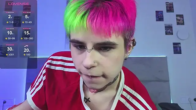 Snapshot of Alex_Vallley chatting on 10-17-25, 10:45 Alex Vallley online show from 10-17-25, 10:45