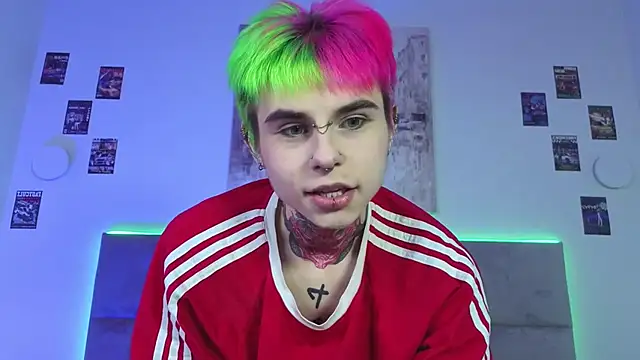 Snapshot of Alex_Vallley chatting on 10-19-25, 10:54 Alex Vallley online show from 10-19-25, 10:54