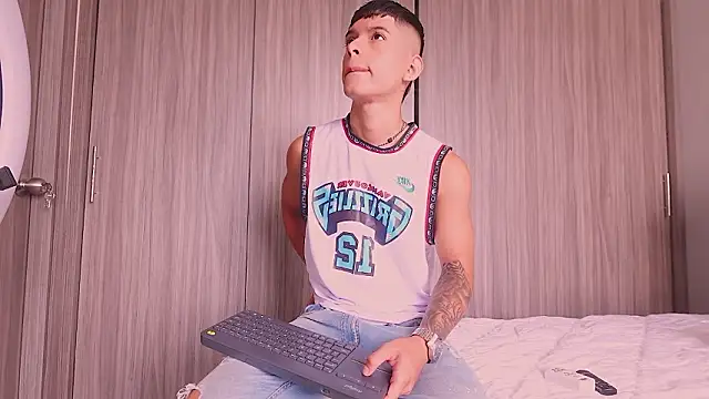 ErosKhaos online show from 02-14-26, 01:52