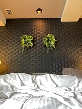 waka3232 online show from 04-26-26, 01:47