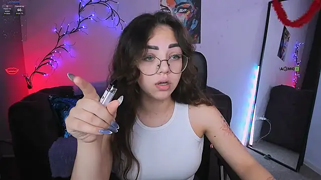 kiki swan online show from 11-24-25, 09:42