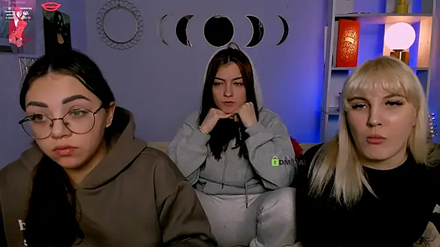 Snapshot of kiki_swan chatting on 01-14-26, 09:04 kiki swan online show from 01-14-26, 09:04