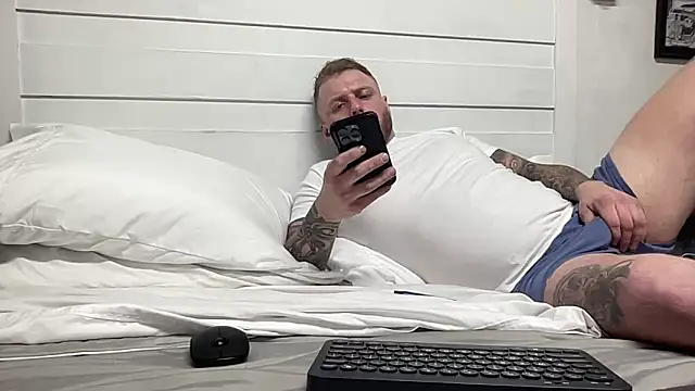 Snapshot of Thegreatwhitepipe chatting on 09-23-25, 12:19 Thegreatwhitepipe online show from 09-23-25, 12:19