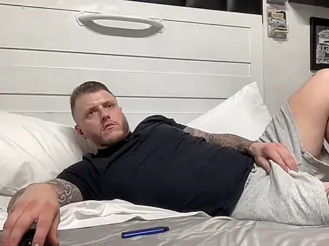 Snapshot of Thegreatwhitepipe chatting on 09-25-25, 01:42 Thegreatwhitepipe online show from 09-25-25, 01:42