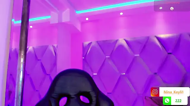 Nina Keyli online show from 12-21-25, 07:43