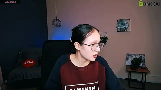 Snapshot of mona_cloud chatting on 03-16-25, 12:22 mona cloud online show from 03-16-25, 12:22