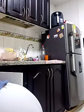 Snapshot of victoria_wayne chatting on 09-25-25, 10:41 victoria wayne online show from 09-25-25, 10:41