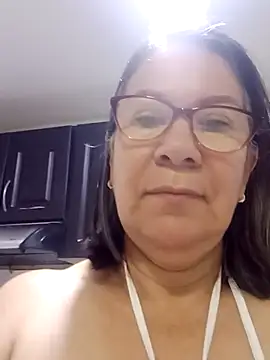 Snapshot of victoria_wayne chatting on 10-19-25, 09:21 victoria wayne online show from 10-19-25, 09:21