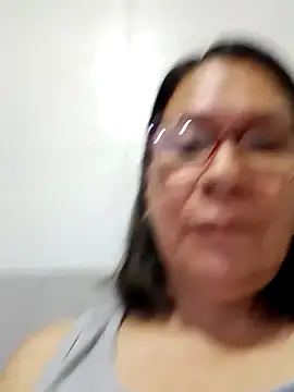 Snapshot of victoria_wayne chatting on 10-20-25, 10:16 victoria wayne online show from 10-20-25, 10:16