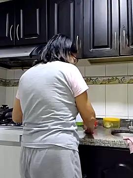 Snapshot of victoria_wayne chatting on 10-25-25, 10:34 victoria wayne online show from 10-25-25, 10:34