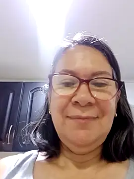 Snapshot of victoria_wayne chatting on 10-27-25, 09:57 victoria wayne online show from 10-27-25, 09:57