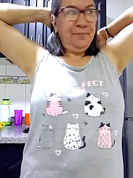 Snapshot of victoria_wayne chatting on 11-10-25, 10:14 victoria wayne online show from 11-10-25, 10:14