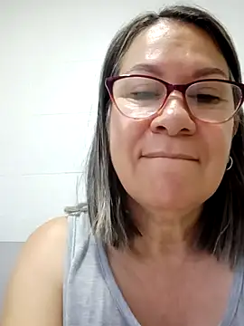 Snapshot of victoria_wayne chatting on 11-25-25, 10:04 victoria wayne online show from 11-25-25, 10:04