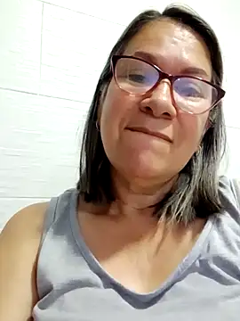 Snapshot of victoria_wayne chatting on 11-28-25, 09:12 victoria wayne online show from 11-28-25, 09:12