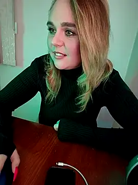 Juicy PeachLux online show from 03-12-25, 07:59