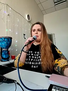 Juicy PeachLux online show from 02-13-26, 07:37