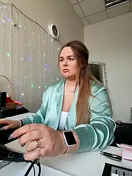 Juicy PeachLux online show from 03-28-26, 06:46