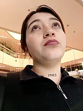 Snapshot of Karina_Leon chatting on 11-30-25, 06:56 Karina Leon online show from 11-30-25, 06:56