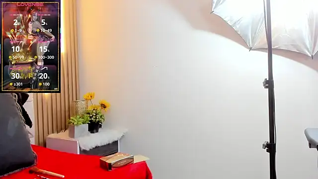 Alexa Bravva online show from 09-26-25, 04:05