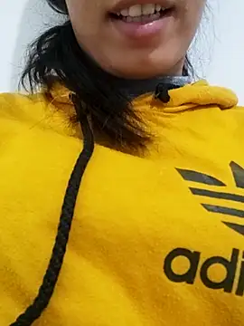 saraaxx1 online show from 11-18-25, 09:25