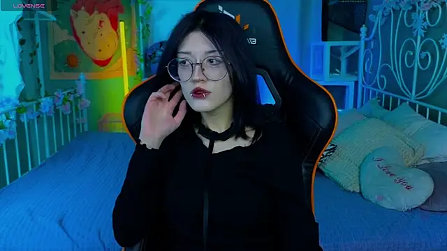 Snapshot of Setsunai_ chatting on 03-09-25, 07:37 Setsunai  online show from 03-09-25, 07:37