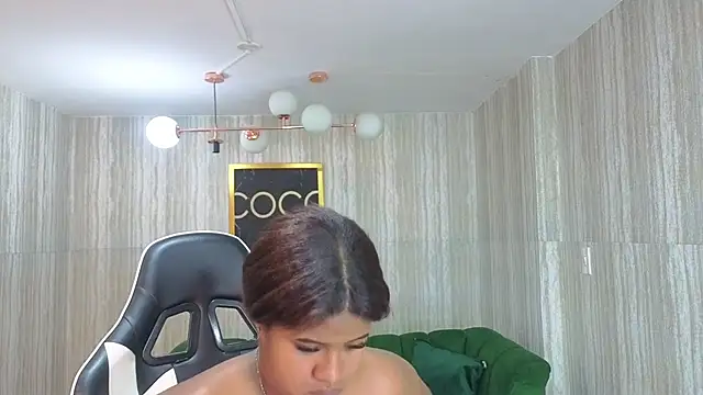 abby1 t  online show from 10-28-25, 02:48