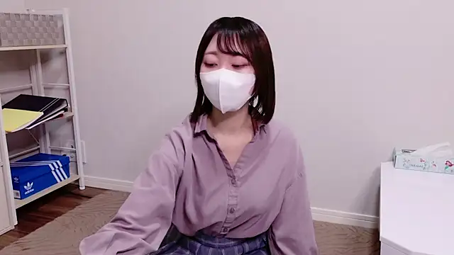 Snapshot of Rodrigues_Lucas chatting on 03-11-25, 04:07 Rodrigues Lucas online show from 03-11-25, 04:07