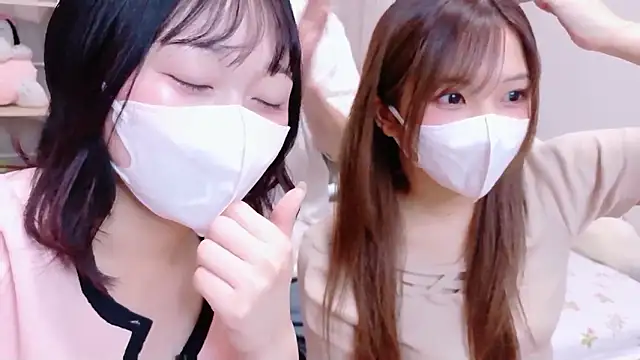 Snapshot of Rodrigues_Lucas chatting on 09-20-25, 05:52 Rodrigues Lucas online show from 09-20-25, 05:52