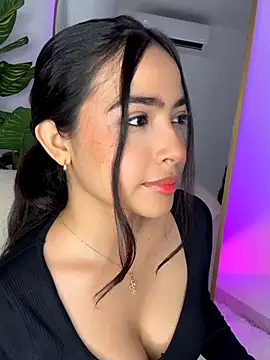  Emily Thompson  online show from 10-16-25, 12:00