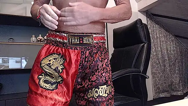 munichrubber online show from 04-02-26, 04:21