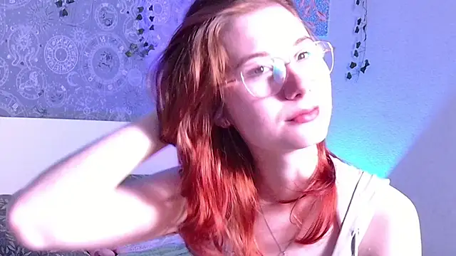 Snapshot of Cute_Cate404 chatting on 09-18-25, 03:19 Cute Cate404 online show from 09-18-25, 03:19