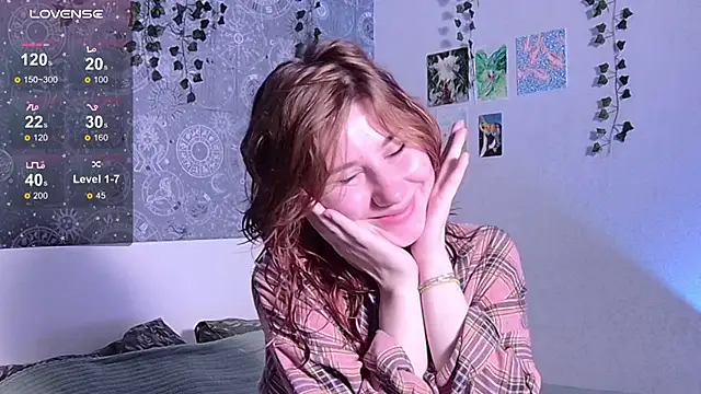 Snapshot of Cute_Cate404 chatting on 10-25-25, 02:52 Cute Cate404 online show from 10-25-25, 02:52