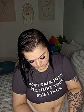 Saucy-Serenity online show from 04-08-26, 09:37