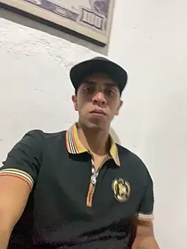 Monkey uchiha777 online show from 03-21-25, 12:29