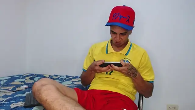 Snapshot of Monkey_uchiha777 chatting on 12-01-25, 10:48 Monkey uchiha777 online show from 12-01-25, 10:48