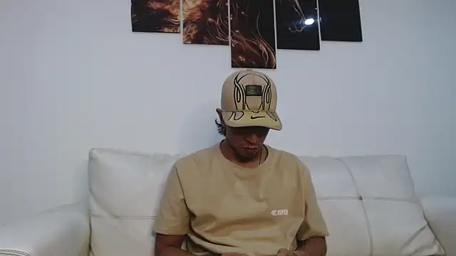 Monkey uchiha777 online show from 02-06-26, 11:41