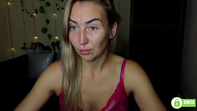 Kiss julli88I online show from 09-19-25, 05:24