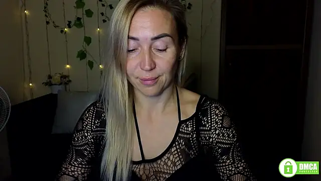 Kiss julli88I online show from 10-04-25, 05:22