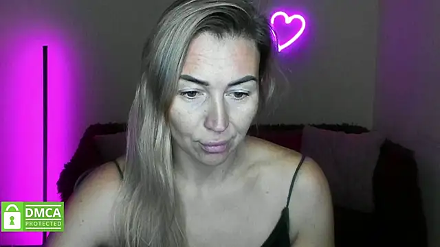 Kiss julli88I online show from 11-15-25, 06:22