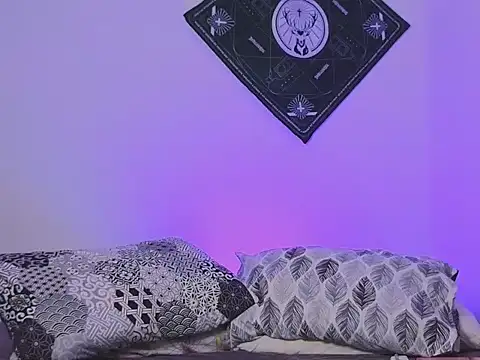 samevansx  online show from 10-02-25, 10:50