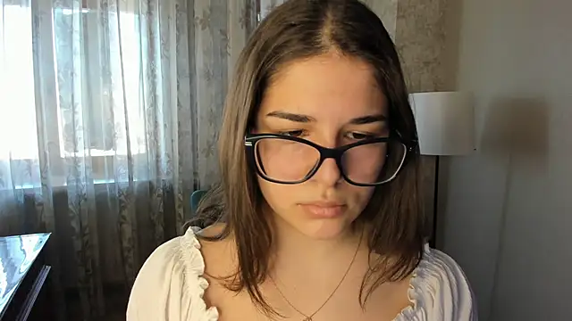 Snapshot of FloraBanford chatting on 03-20-25, 12:53 FloraBanford online show from 03-20-25, 12:53